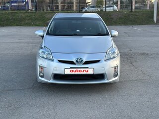 2011 Toyota Prius III (XW30), серебристый, 830000 рублей, вид 2