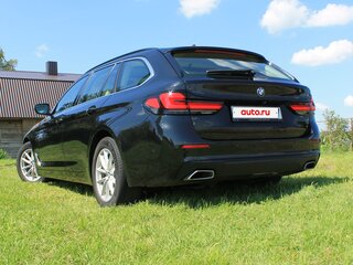 2021 BMW 5 серии 520d xDrive VII (G30/G31/G38) Рестайлинг, чёрный, 2971668 рублей, вид 4