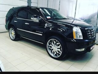 2008 Cadillac Escalade III, чёрный, 2500000 рублей, вид 1