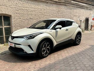 2018 Toyota C-HR I, белый, 2200000 рублей, вид 2