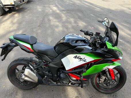 2017 Kawasaki Ninja 1000 SX, чёрный, 930000 рублей, вид 5