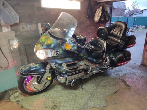 2005 Honda GL 1800 Gold Wing, чёрный, 1500000 рублей - вид 8