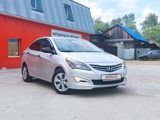 2014 Hyundai Solaris I Рестайлинг, серебристый, 950000 рублей, вид 1
