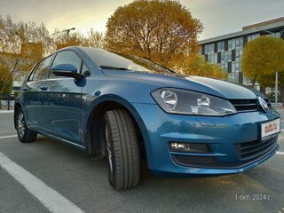 2013 Volkswagen Golf VII, голубой, 1200000 рублей, вид 3