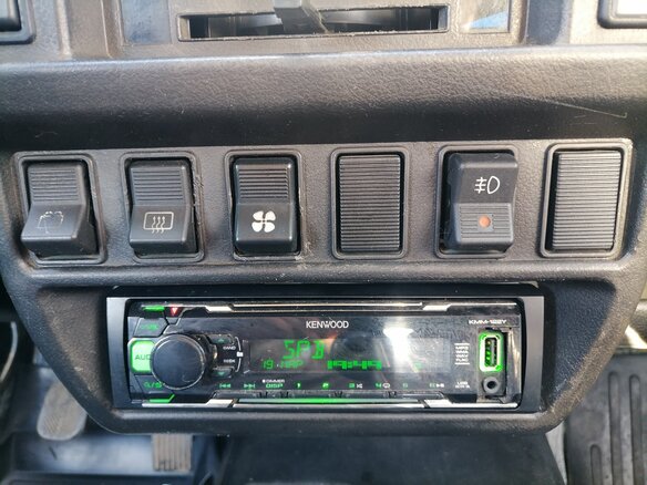 2010 Lada (ВАЗ) 2121 (4x4) I Рестайлинг, зелёный - вид 23