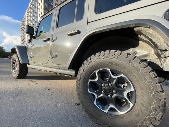 2022 Jeep Wrangler IV (JL), серый, 5850000 рублей - вид 18