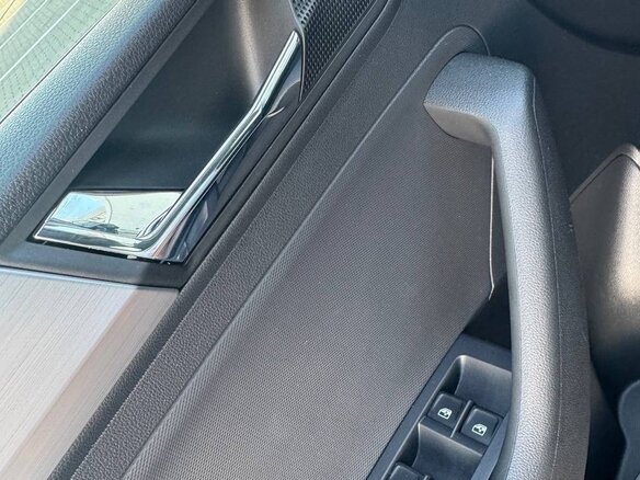 2021 Skoda Rapid II, коричневый, 2000000 рублей - вид 8