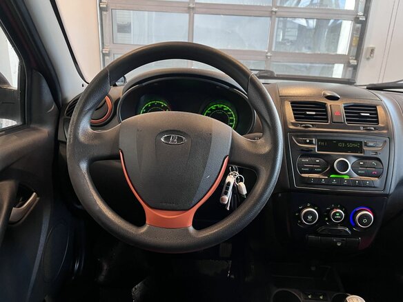 2018 Lada (ВАЗ) Kalina Cross II, оранжевый - вид 9