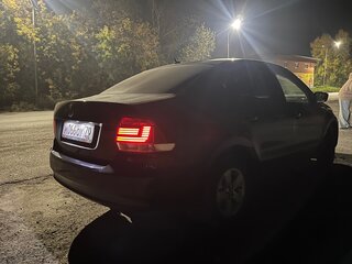 2015 Volkswagen Polo V Рестайлинг, чёрный, 750000 рублей, вид 4