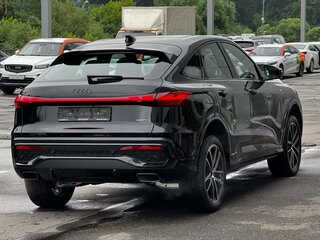 2025 Audi Q5 Sportback TFSI quattro S tronic II (GU), чёрный, 10890000 рублей, вид 5