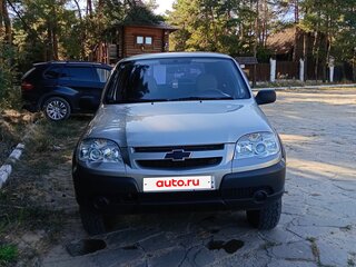 2011 Chevrolet Niva I Рестайлинг, серый, 520000 рублей, вид 2