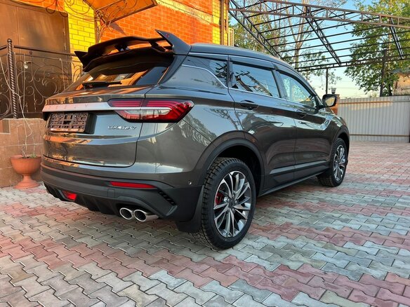 2023 Geely Coolray I, серый, 2400000 рублей - вид 8