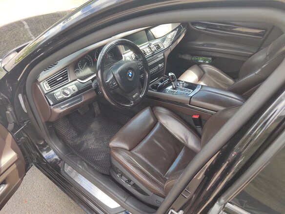 2009 BMW 7 серии 730d V (F01/F02/F04), чёрный - вид 12