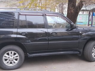 2003 Toyota Land Cruiser 100 Series Рестайлинг 1, чёрный, 1690000 рублей, вид 2