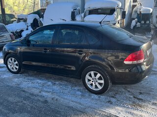 2014 Volkswagen Polo V, чёрный, 575000 рублей, вид 4