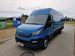 2018 Iveco Daily, синий, 2880000 рублей, вид 4