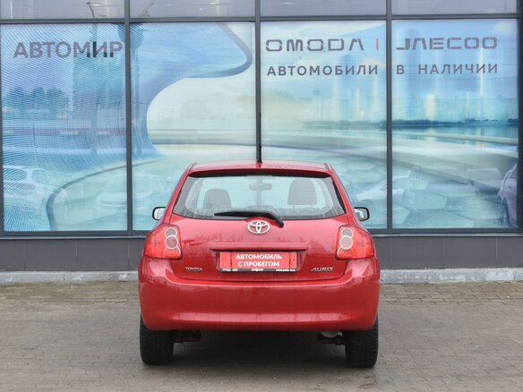 2008 Toyota Auris I, красный, 507000 рублей - вид 5