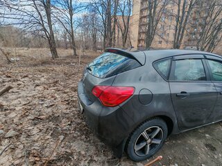 2011 Opel Astra J, серый, 650000 рублей, вид 2