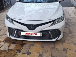 2019 Toyota Camry VIII (XV70), белый, 2500000 рублей, вид 1