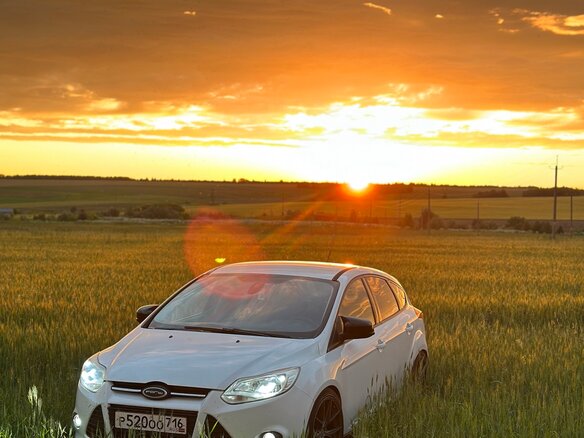 2012 Ford Focus III, белый, 950000 рублей - вид 1