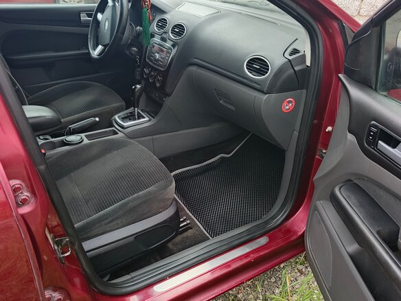 2007 Ford Focus II, красный, 450000 рублей - вид 8