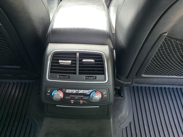 2011 Audi A6 IV (C7), синий, 1800000 рублей - вид 18