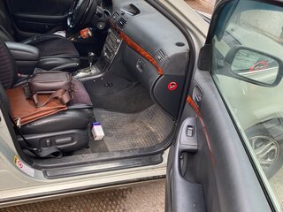 2004 Toyota Avensis II, зелёный, 830000 рублей, вид 5