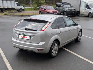 2008 Ford Focus II Рестайлинг, серебристый, 420000 рублей, вид 3