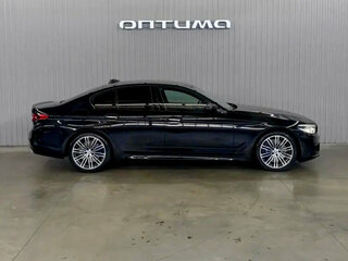 2017 BMW 5 серии 540i xDrive VII (G30/G31/G38), чёрный, 3797000 рублей, вид 4