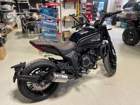 2024 CFMoto 700CL-X Heritage, чёрный, 669000 рублей, вид 5