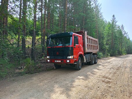 2008 Sinotruk Howo A5, красный, 1500000 рублей, вид 5