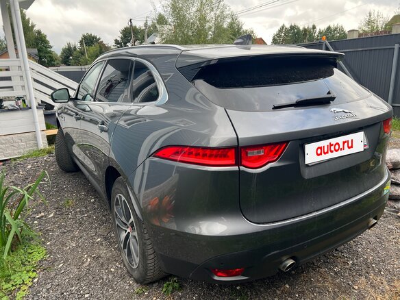 2019 Jaguar F-Pace I, серый, 2900000 рублей - вид 3