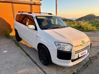 2017 Toyota Probox I Рестайлинг, белый, 1250000 рублей, вид 1