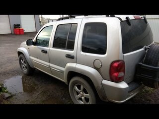 2003 Jeep Cherokee III (KJ), серебристый, 600000 рублей, вид 3
