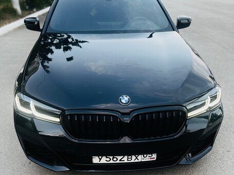 2021 BMW 5 серии 540i xDrive VII (G30/G31/G38) Рестайлинг, чёрный, 5700000 рублей, вид 3