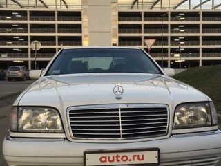 1998 Mercedes-Benz S-Класс 320 III (W140) Рестайлинг, белый, 2250000 рублей, вид 3