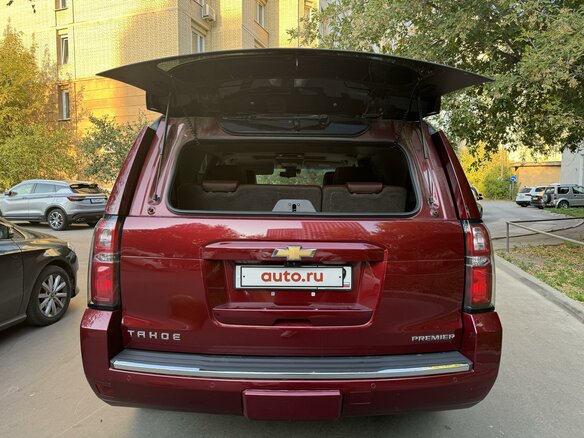 2018 Chevrolet Tahoe IV, красный, 3700000 рублей - вид 14