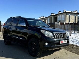 2010 Toyota Land Cruiser Prado 150 Series, чёрный, 2650000 рублей, вид 2