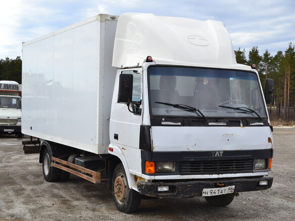 2008 TATA 613, белый
