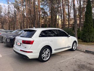 2016 Audi Q7 II (4M), белый, 3790000 рублей, вид 5