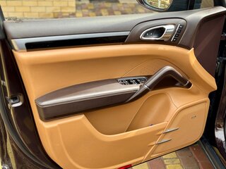 2015 Porsche Cayenne Diesel II Рестайлинг (958), коричневый, 3700000 рублей, вид 4