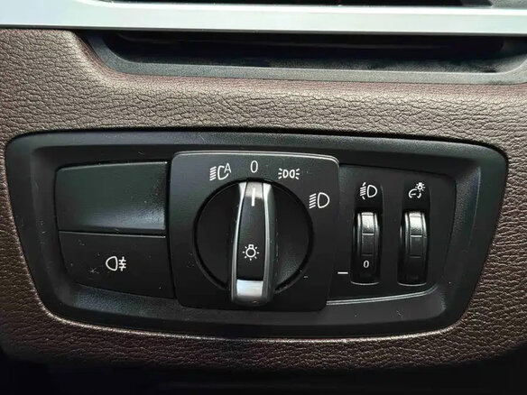 2022 BMW X1 Long 20Li sDrive II (F48) Рестайлинг, синий, 2272000 рублей - вид 15