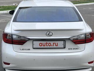 2015 Lexus ES 200 VI Рестайлинг, белый, 2830000 рублей, вид 4