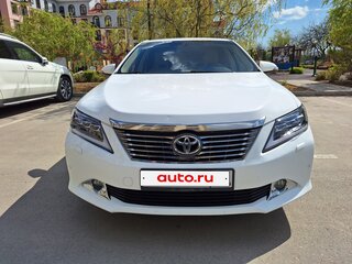 2012 Toyota Camry VII (XV50), белый, 1420000 рублей, вид 3