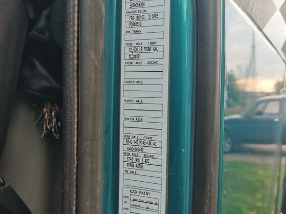 2003 Volvo VNL, зелёный, 2500000 рублей - вид 5