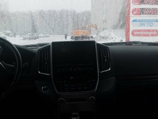 2017 Toyota Land Cruiser 200 Series Рестайлинг 2, чёрный, 6500000 рублей, вид 2