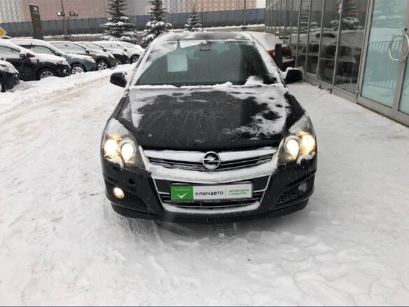 2010 Opel Astra H Рестайлинг, чёрный, 600000 рублей - вид 2