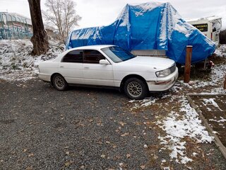 1991 Toyota Crown IX (S140), белый, 290000 рублей, вид 4