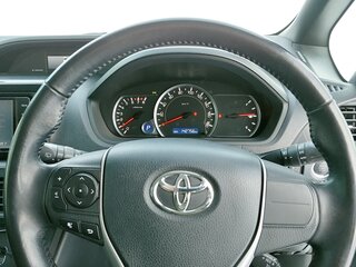 2015 Toyota Voxy III (R80), зелёный, 1999000 рублей, вид 5
