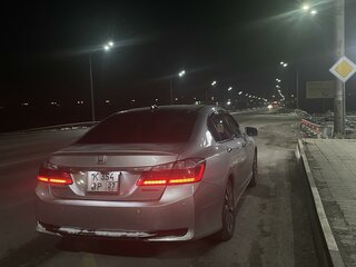 2014 Honda Accord IX, серебристый, 2000000 рублей, вид 2